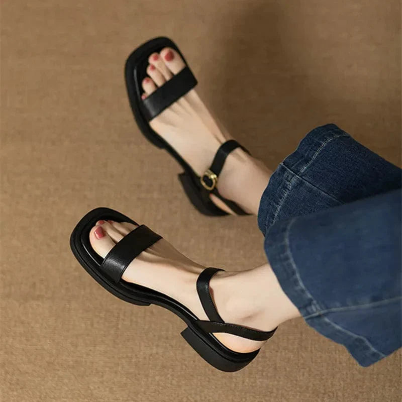 Noemi | Low Heel Sandals